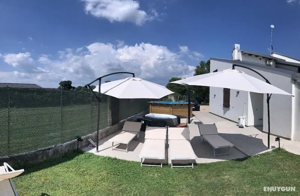 Niifty Intera Villa Piscina Relax Idromassaggio e Sauna - Dış Mekanlar