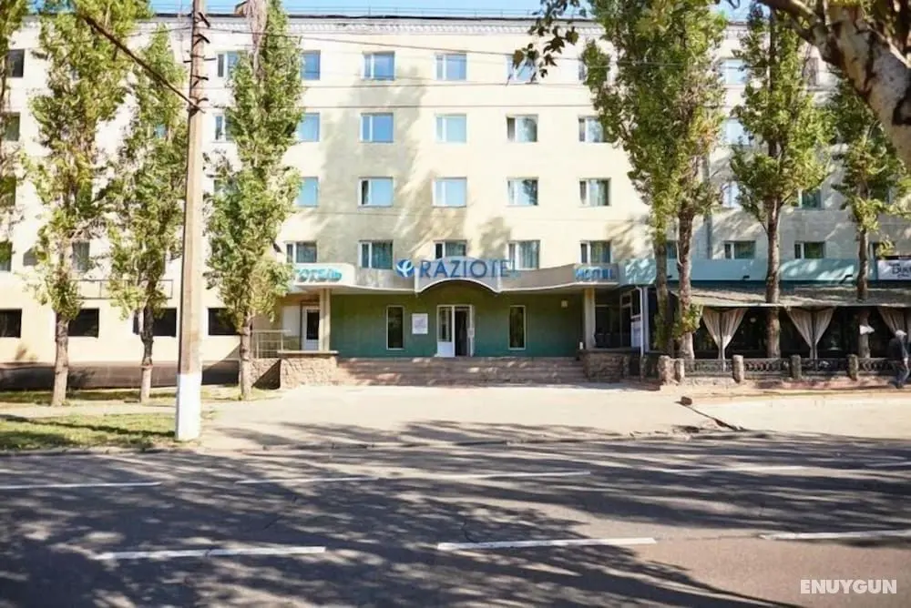 Nikotel Hotel Nikolaev - Dış Mekan