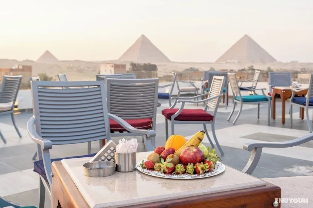 Nine Pyramids View Hotel - Öne Çıkan Resim