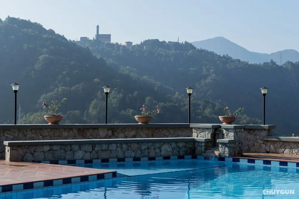 Resort Ninfea San Pellegrino Terme - Havuz