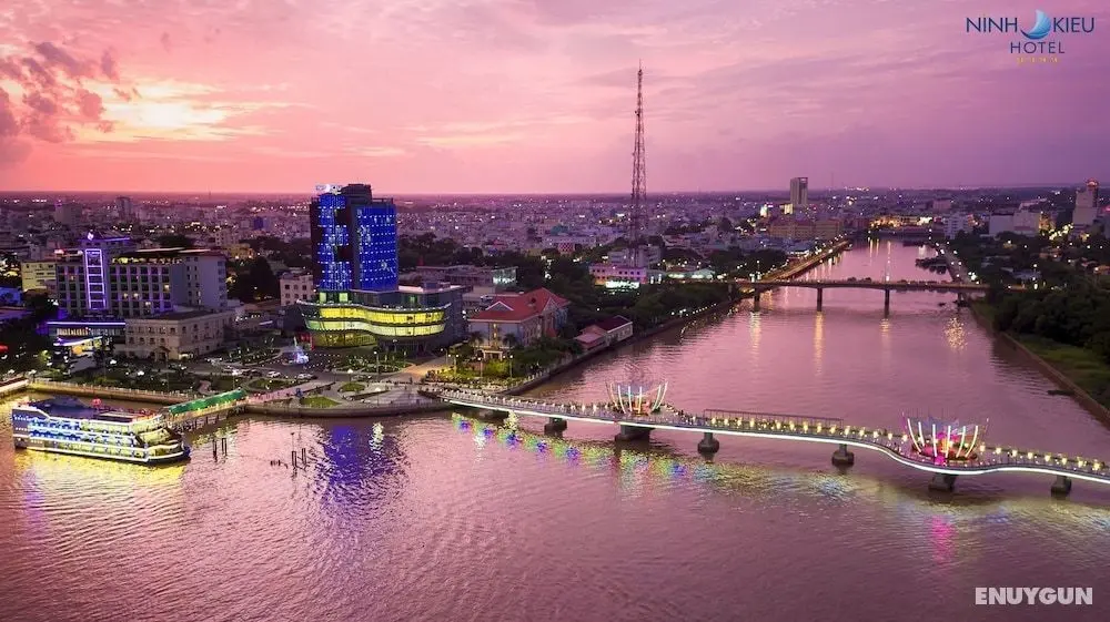 Ninh Kieu Riverside Hotel - Öne Çıkan Resim