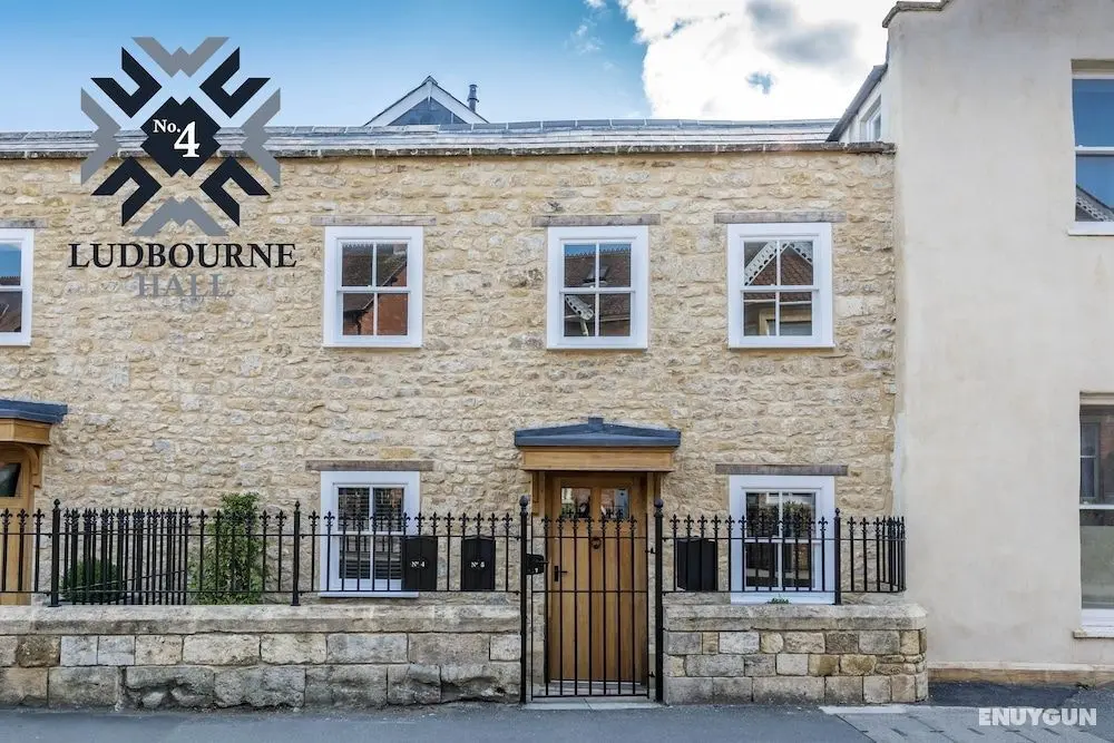 No.4 Ludbourne Hall - Öne Çıkan Resim