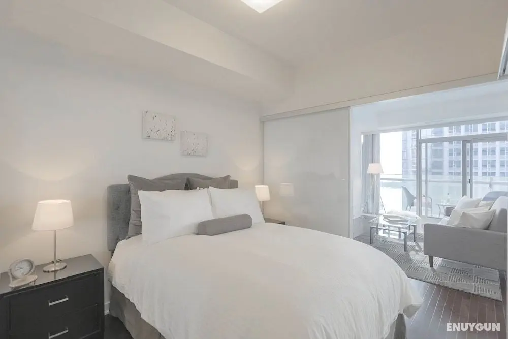 Noel Suites - York and Simcoe - Öne Çıkan Resim