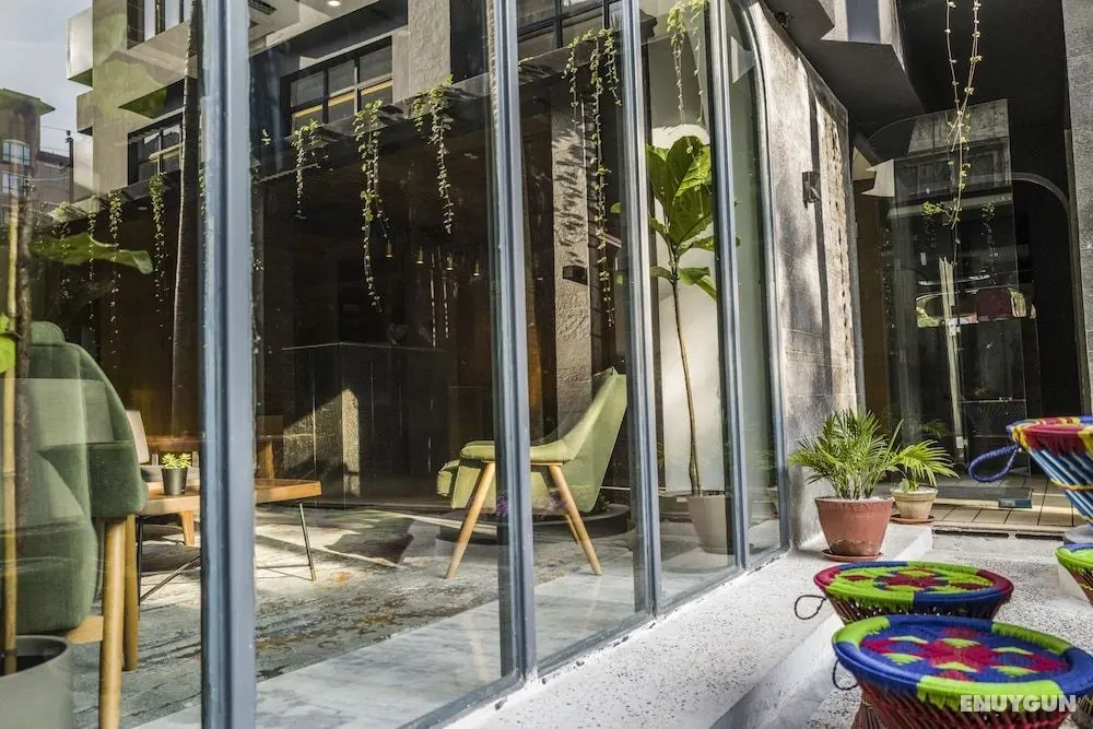 Nomad Hotel - Dış Mekan