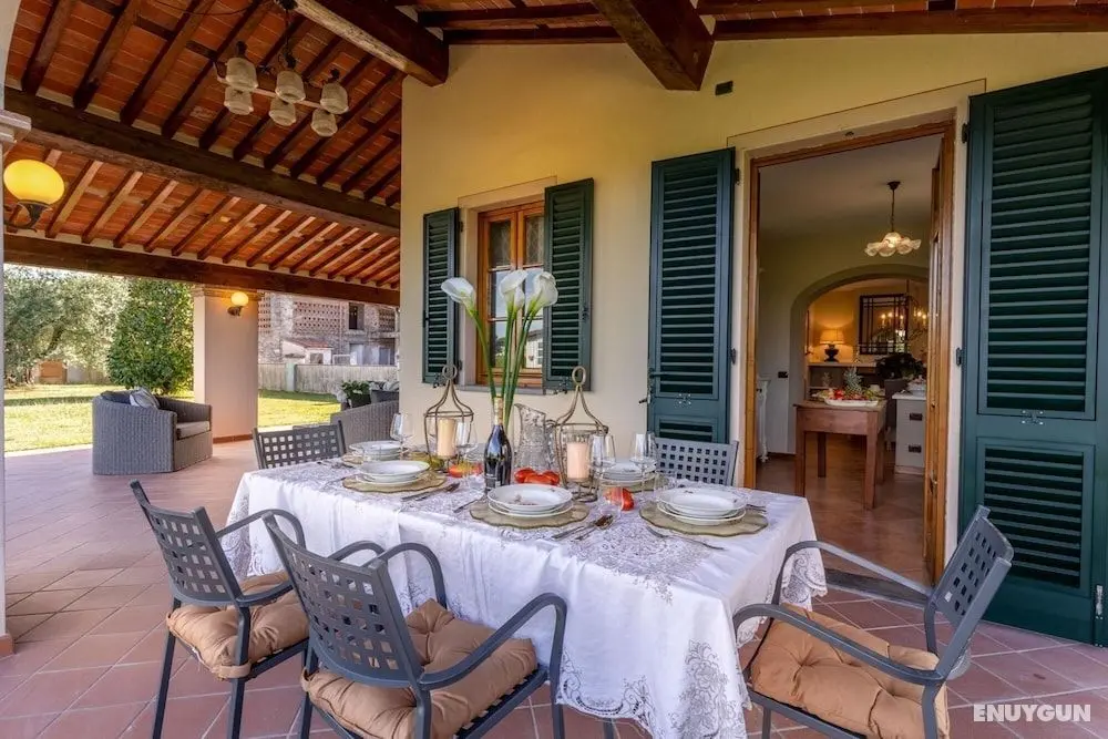 Nonna Bianca a Genuine Farmhouse in Sant Alessio Lucca - Oda