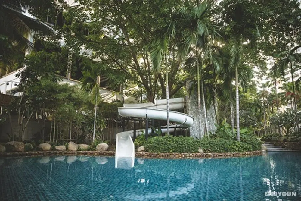 NorthPoint Pattaya Luxury Apartments by GrandisVillas - Havuz