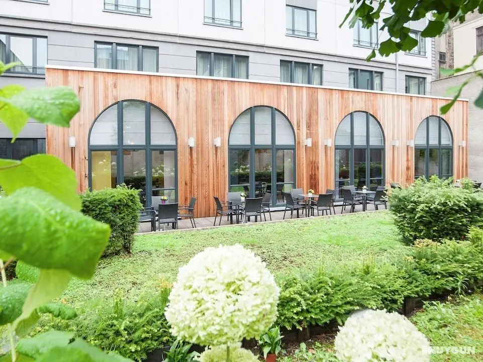 Novotel Brussels Centre Midi Station - Dış Mekan