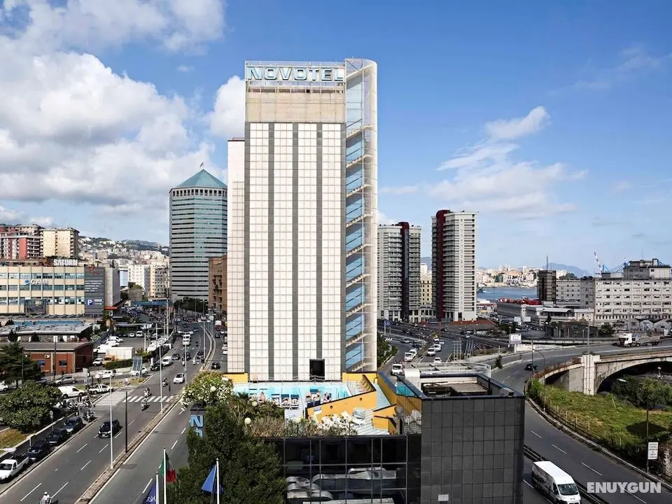 Novotel Genova City - Dış Mekan