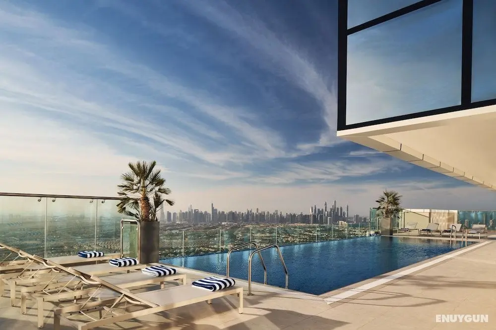 Novotel Jumeirah Village Triangle - Havuz