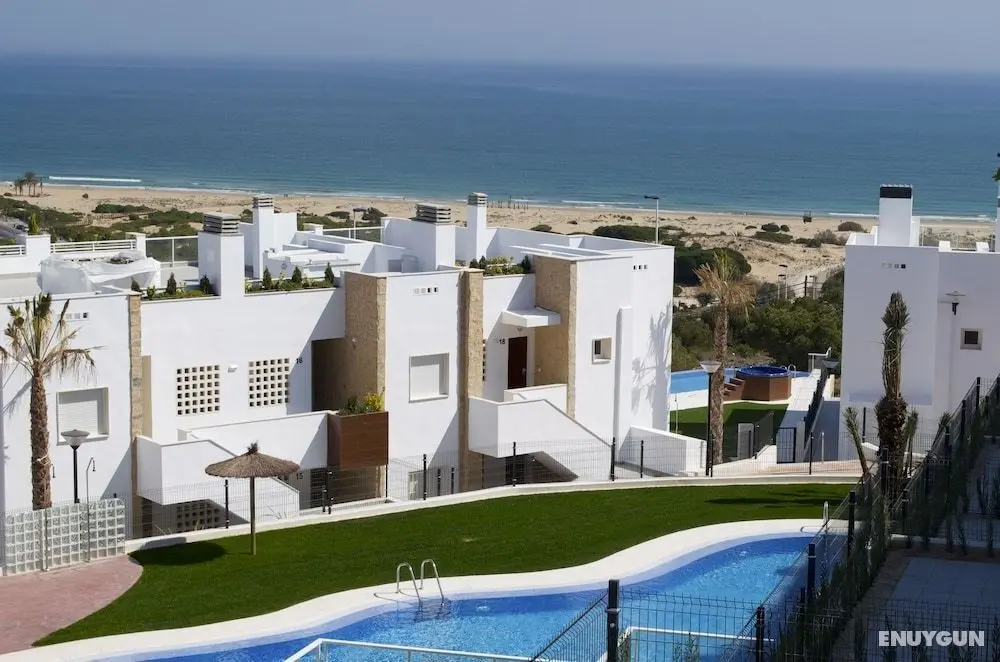 Novabeach Apartments - Marholidays - Dış Mekan