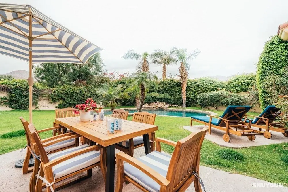 Nuestra - Firefly in La Quinta - Oda