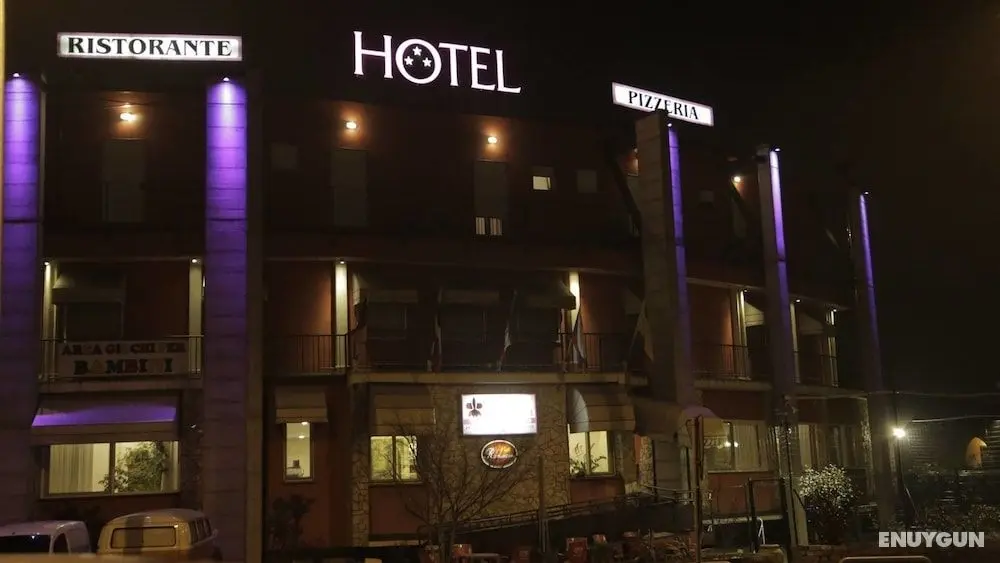 Hotel Nuova Orchidea - Dış Mekan