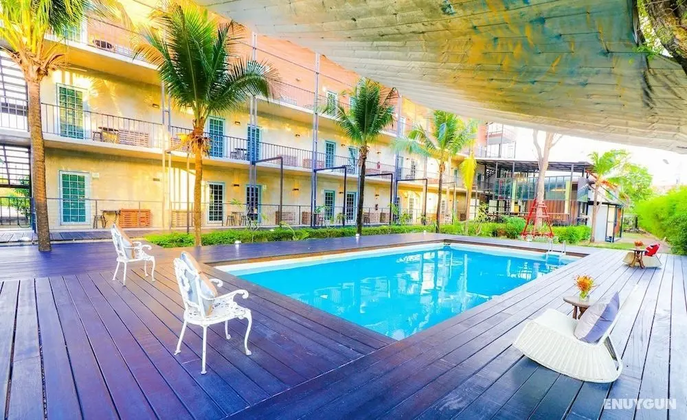 NY TH Hotel - Öne Çıkan Resim