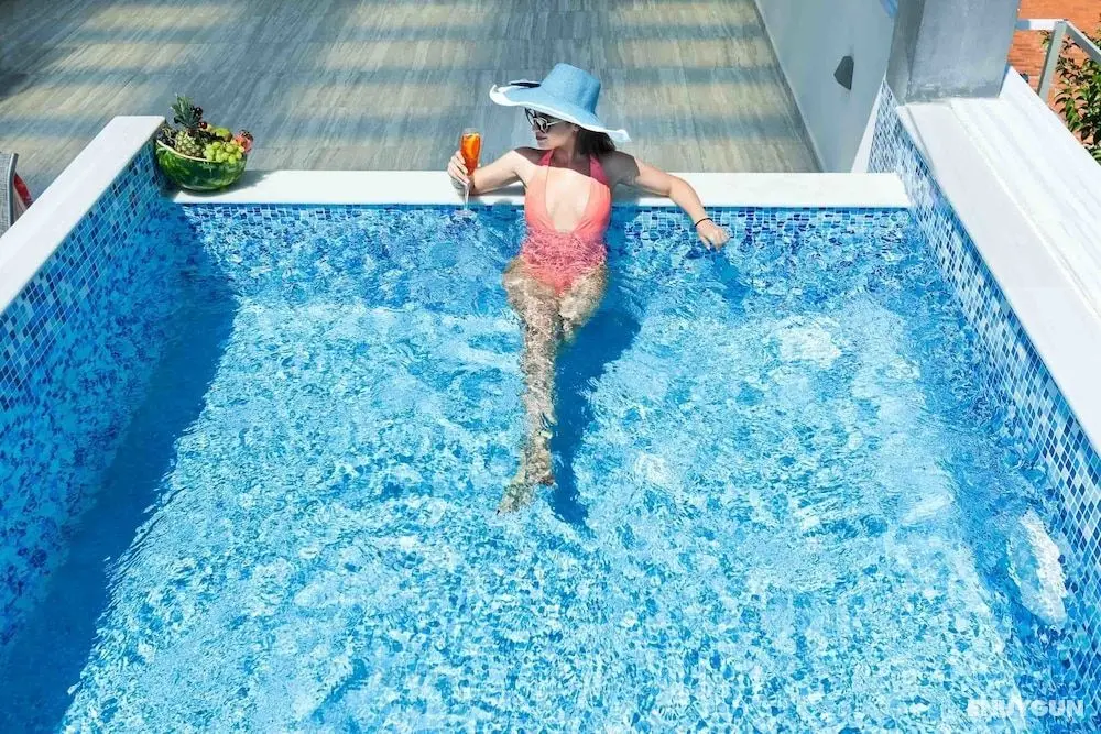 Nymphes Deluxe Accommodation - Öne Çıkan Resim