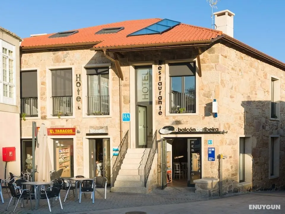 O Balcón da Ribeira - Dış Mekan