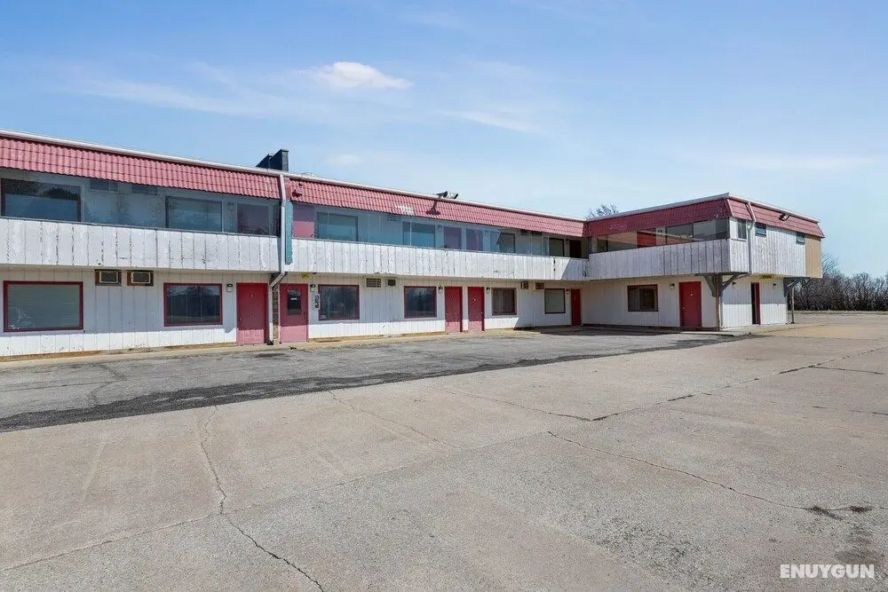 Hotel O Oskaloosa - Hwy 63/92 - Otopark