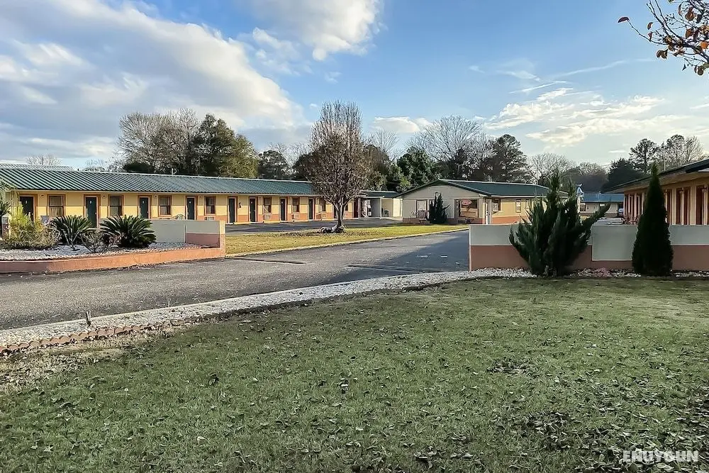 Hotel O Tallassee Hwy 14 - Dış Mekan