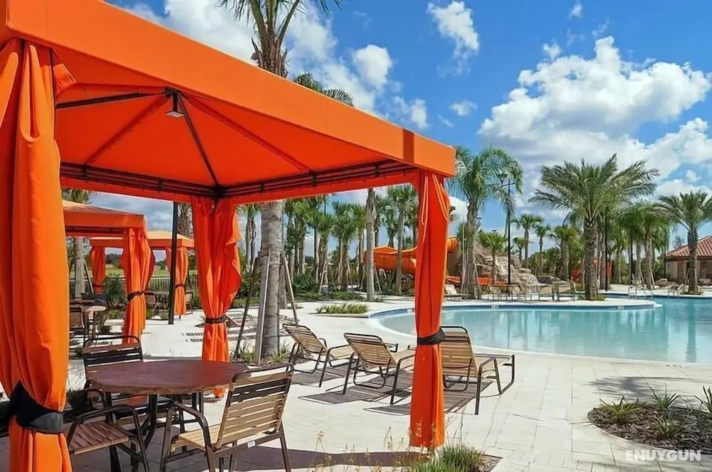 Oakshaddows Villa Windsor At Westside - Havuz