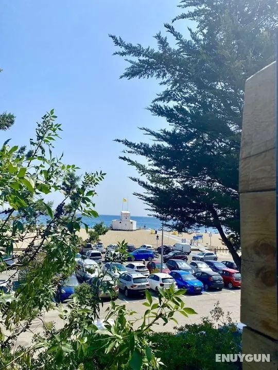 Hotel Oasis - Öne Çıkan Resim
