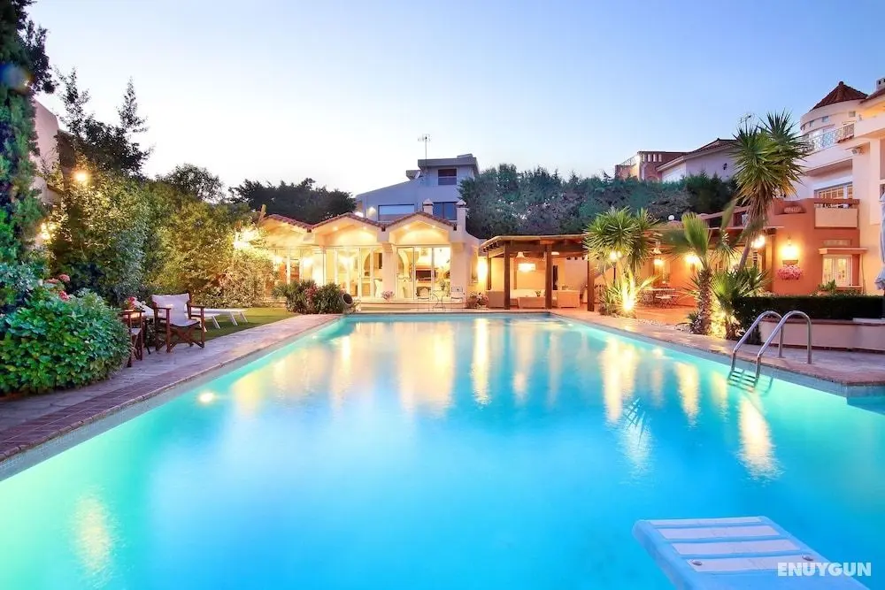 Oasis Pool House by GHH - Öne Çıkan Resim