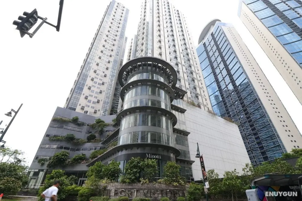 Oasis Regency at Fort Victoria BGC - Öne Çıkan Resim