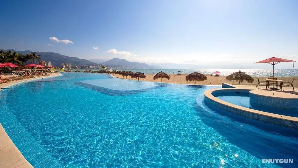 Oceanview 2 Bedroom Condo With Balconies - Öne Çıkan Resim
