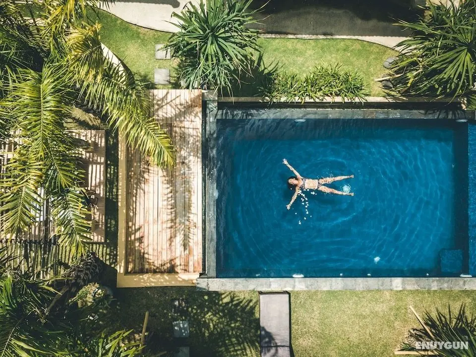 Ocho Bali Surf Camp - Öne Çıkan Resim