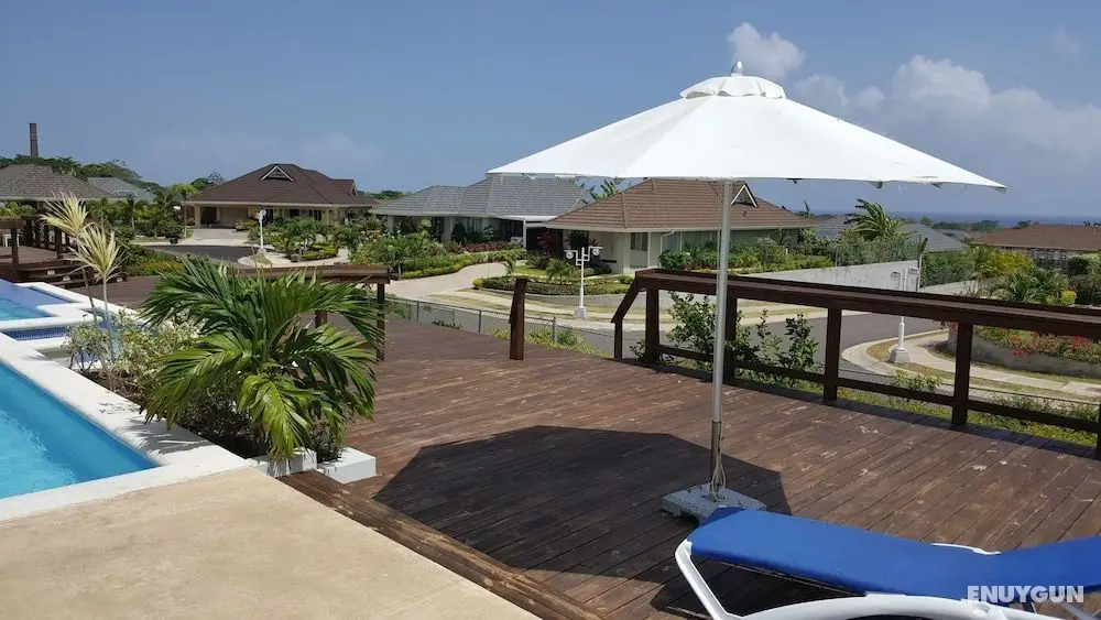 Ocho Rios Villa at Coolshade XI - Havuz