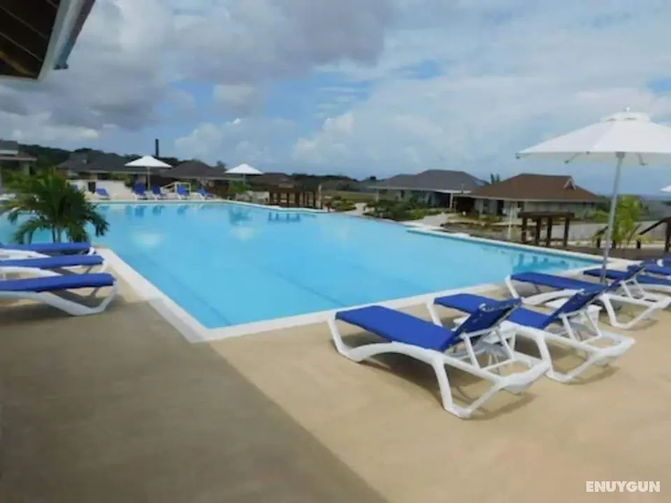Ocho Rios Tranquility at Coolshade VII - Öne Çıkan Resim