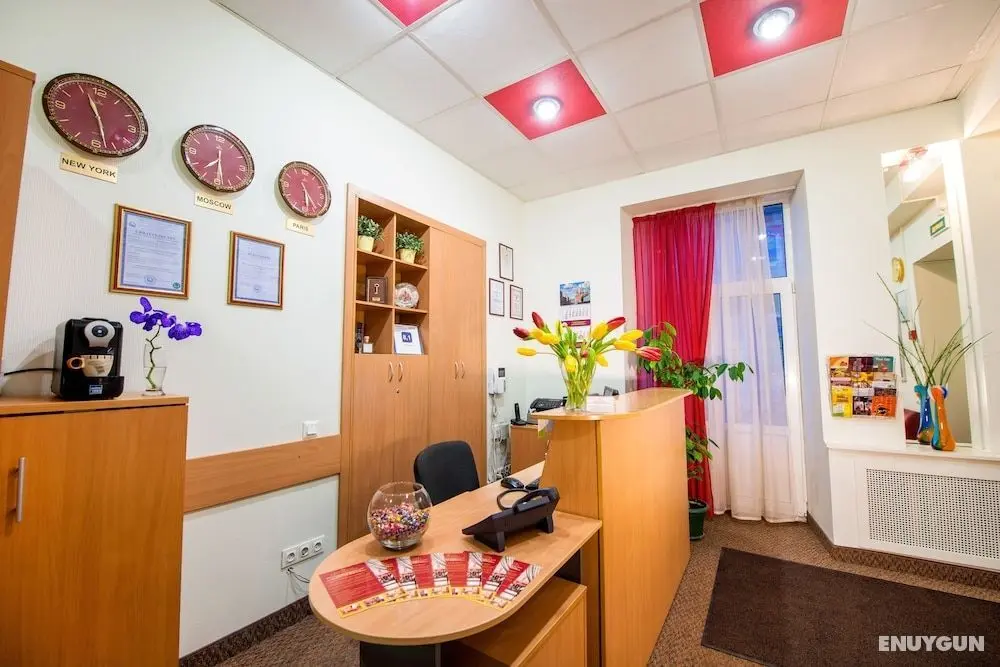 Hotel Octaviana - Lobi