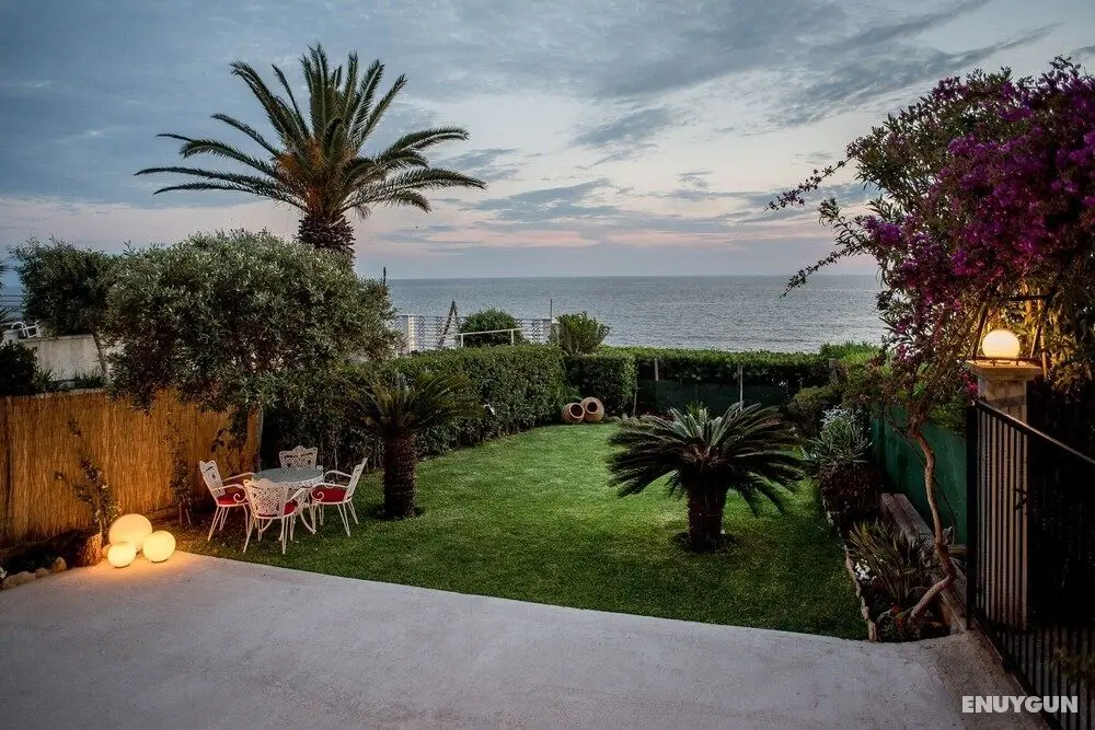 Oikia Eleanthi - Beachfront Garden Home - Öne Çıkan Resim
