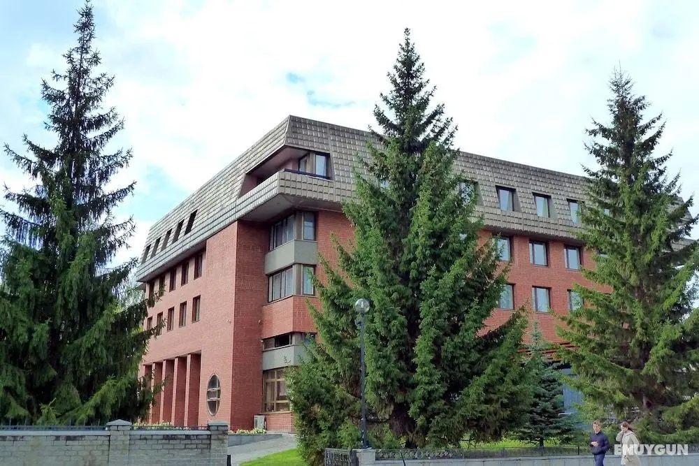 Oktyabrskaya Hotel - Dış Mekanlar