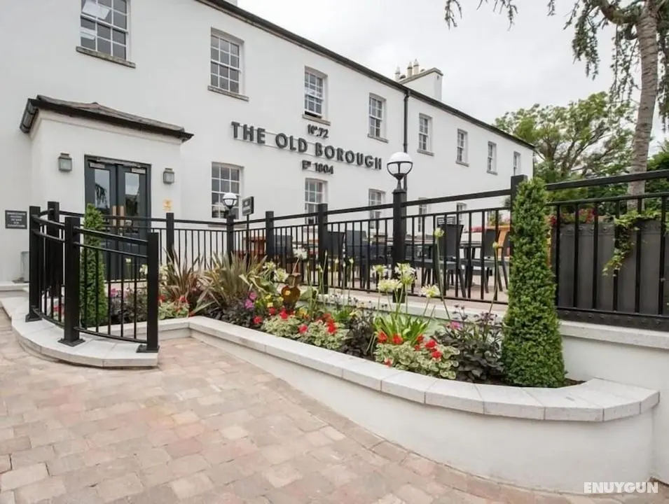 The Old Borough by Wetherspoon - Öne Çıkan Resim