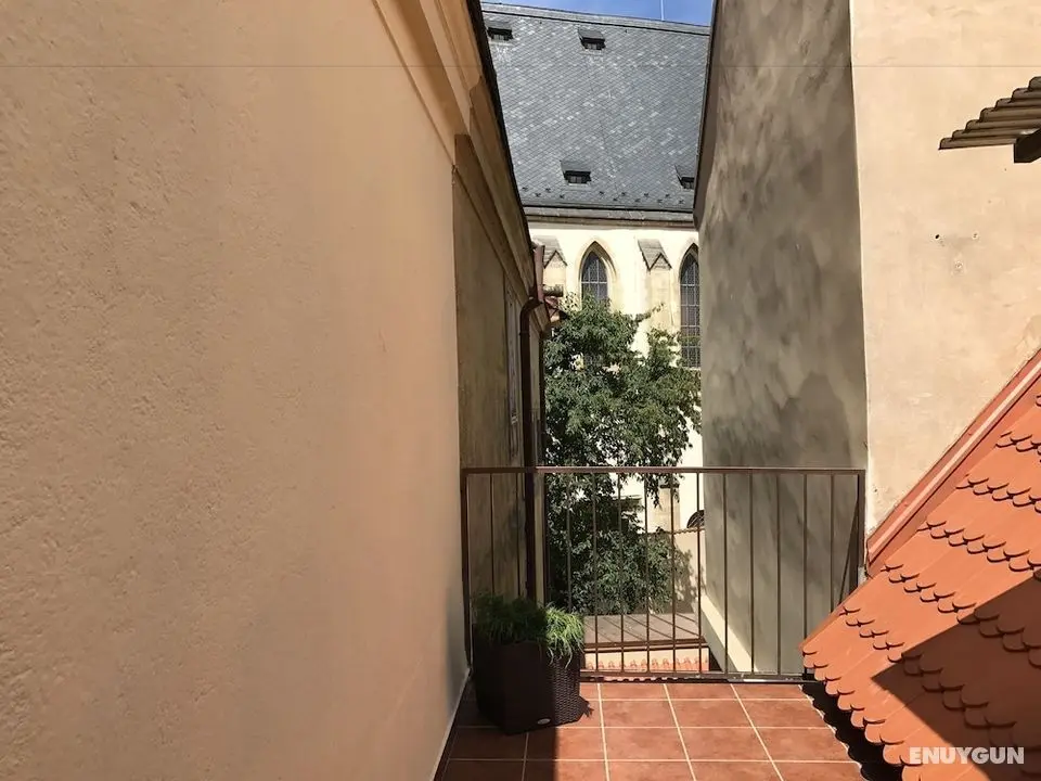 Old Prague House - Oda Düzeni
