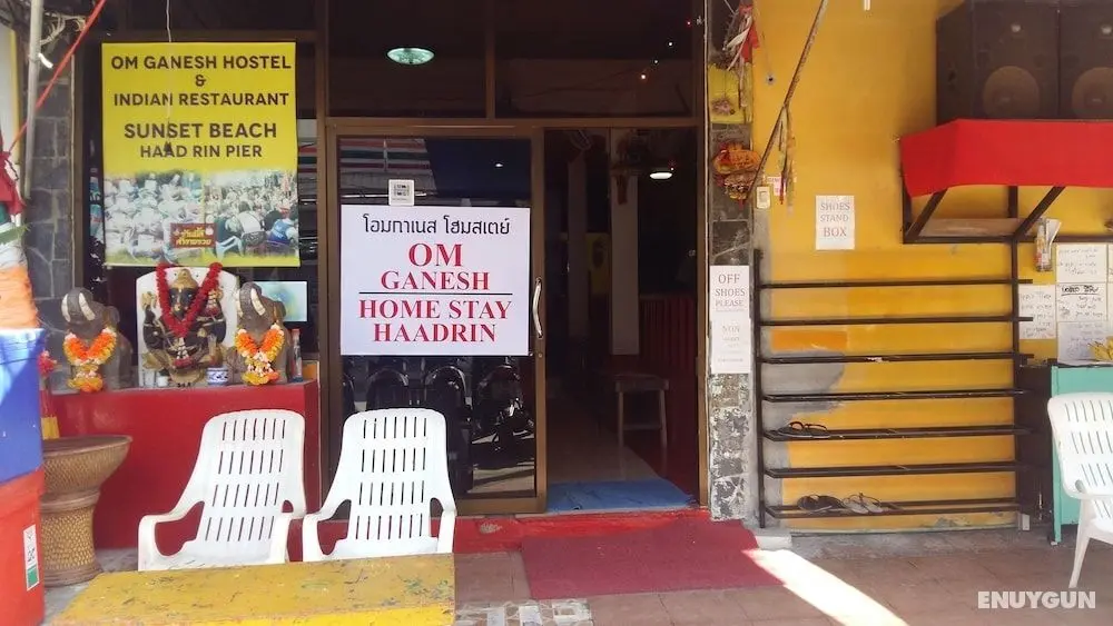 Om Ganesh Hostel - Adults Only - Dış Mekan