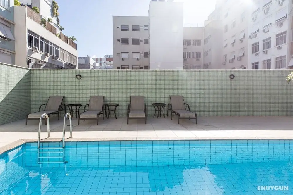 Omar do Rio - Apartamento PM101 - Havuz