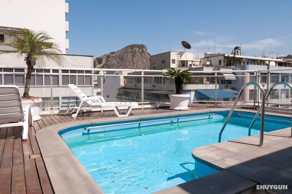 Omar do Rio - Apartamento SB703 - Havuz