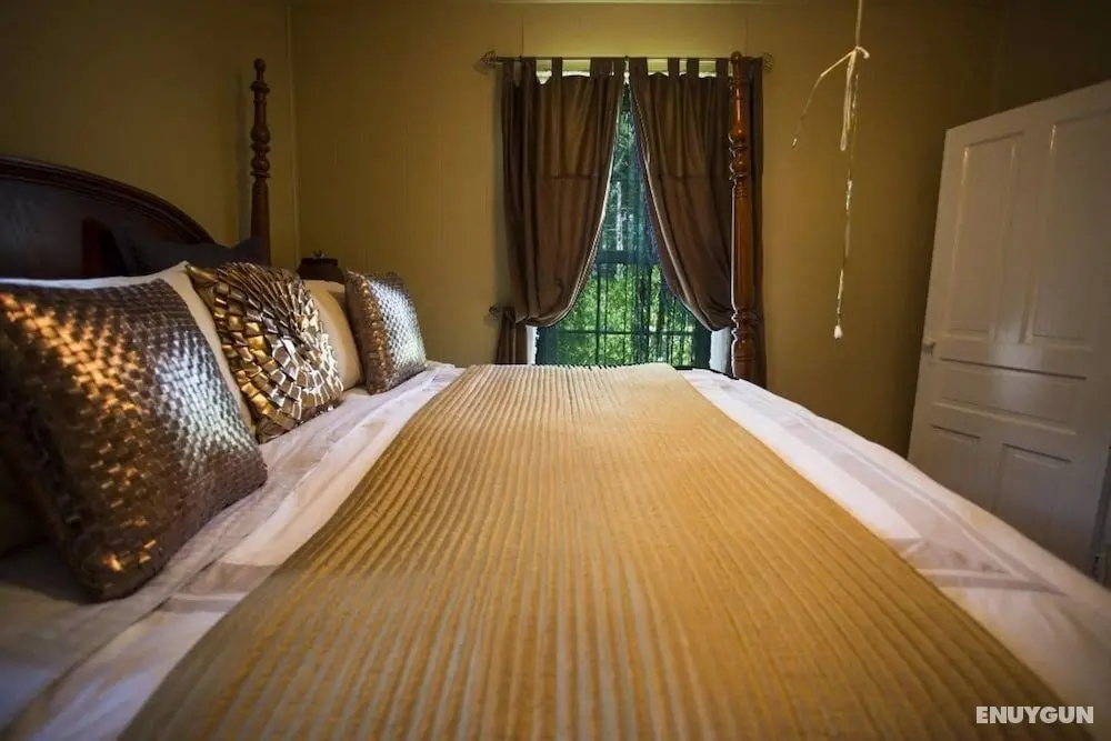 ONE of a Kind Experience Heritage Cottage - Öne Çıkan Resim