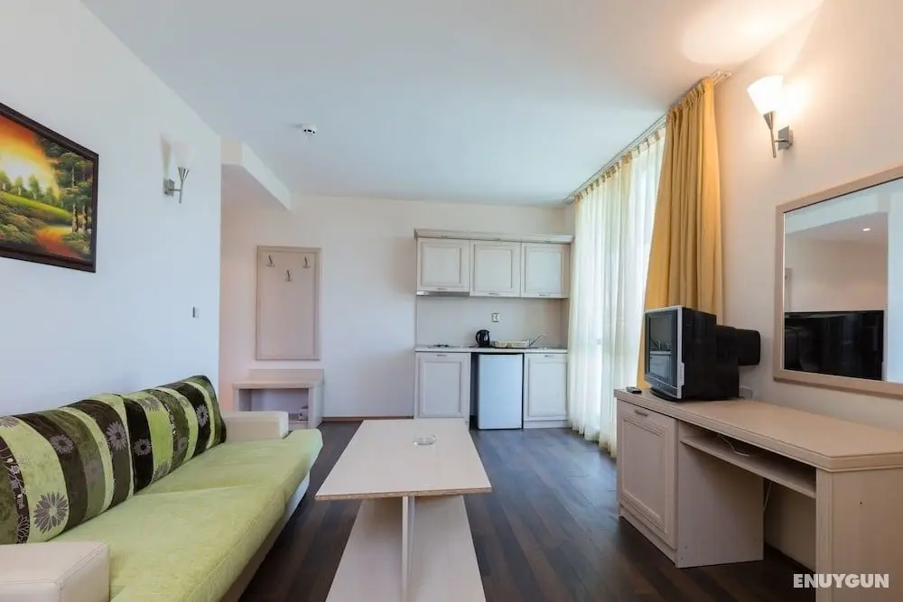 One Bedroom Apartment with Balcony in Avalon Complex - Öne Çıkan Resim