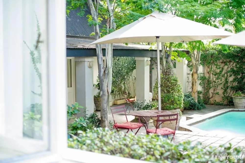 One of our top Picks in Pretoria - Lovely Spacious Room With Breakfast - Dış Mekanlar
