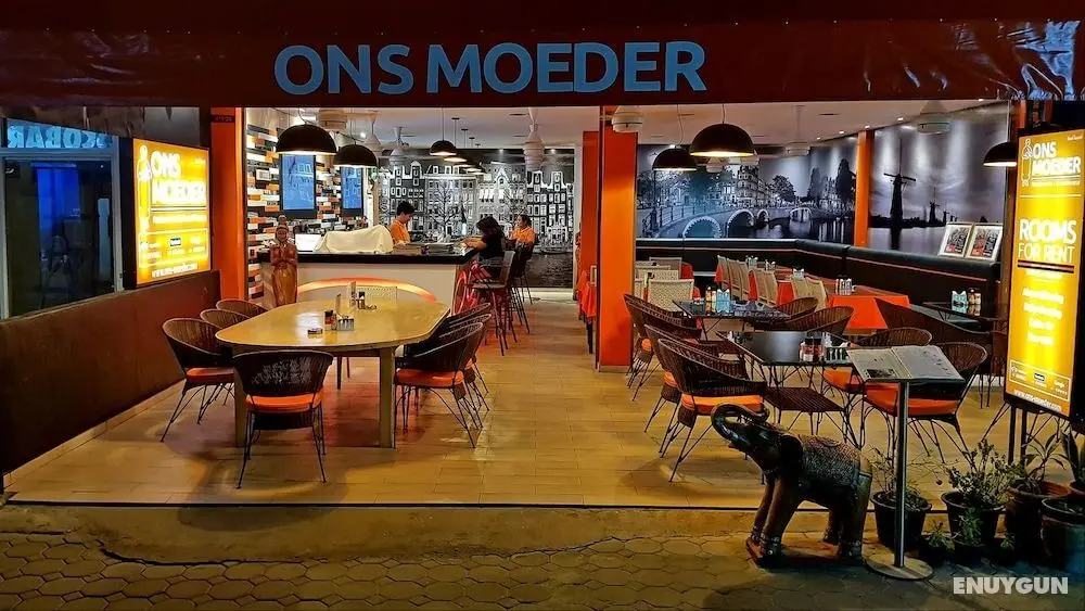 Ons Moeder Restaurant Guesthouse - 6 50 Meters to the Beach - Öne Çıkan Resim