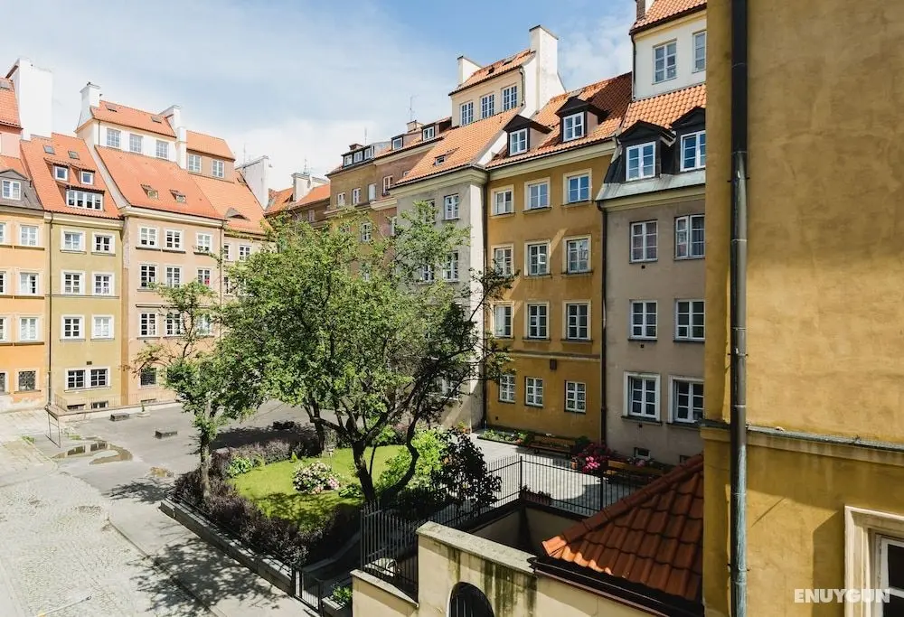 oompH Warsaw Old Town Apartment - Dış Mekanlar