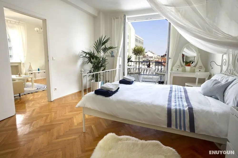 Opera City Center Apartments - Öne Çıkan Resim