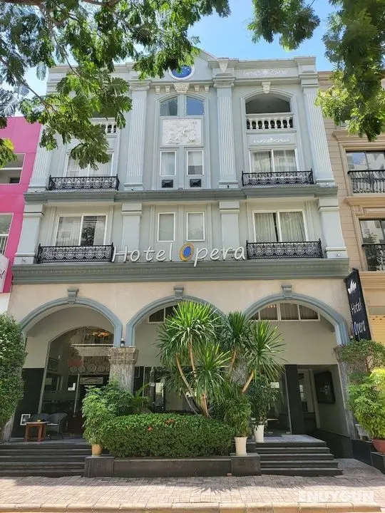 Opera Hotel - Öne Çıkan Resim