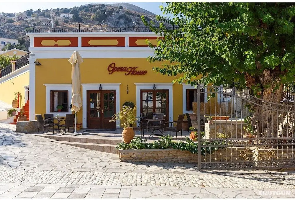 Opera House Hotel - Öne Çıkan Resim