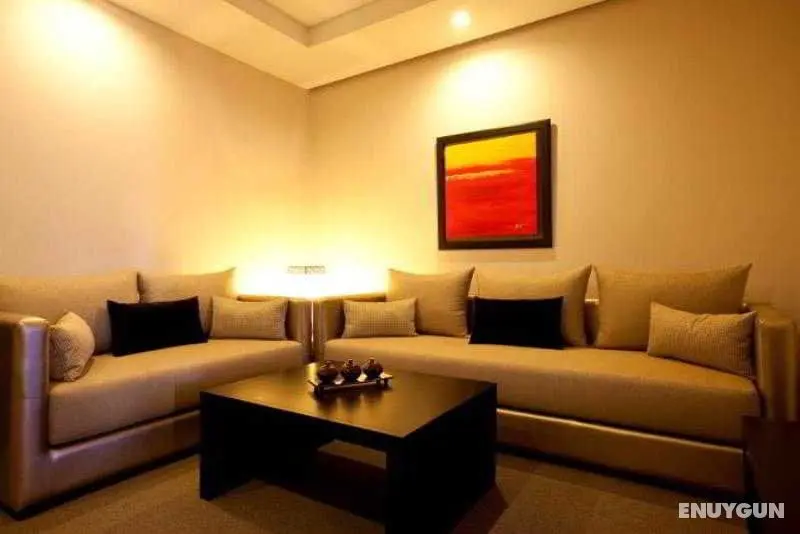 Opera Plaza Hotel - Genel
