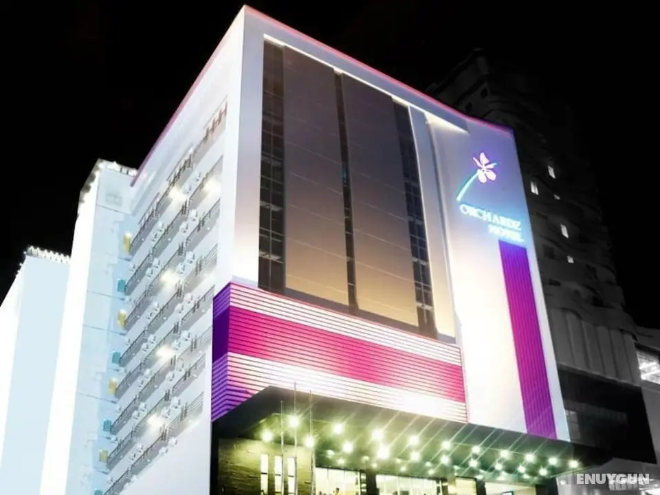Orchardz Hotel Gajahmada Pontianak - Dış Mekan