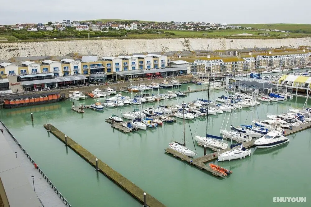Orion Marina Sea View Parking by Brighton Holiday Lets - Dış Mekanlar