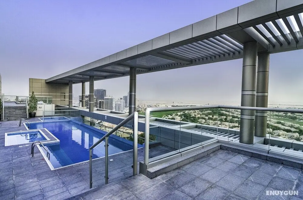 OSKENA Vacation Homes - The Medalist Tower Sport city - Havuz