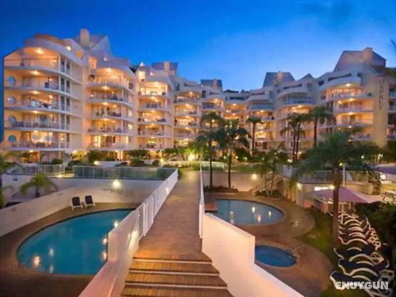 Osprey Apartments - Genel